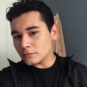 Meet your Posher, Aidan